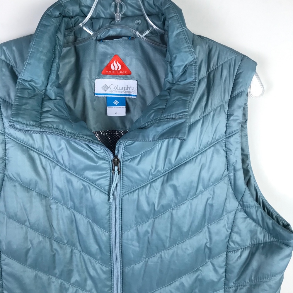 Columbia Women's Blue Quilted Vest - Picture 3 of 7